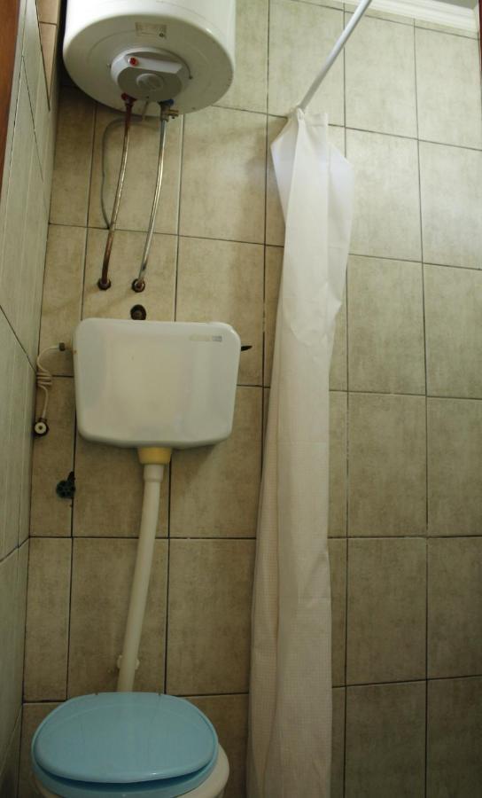 Pataki Studios Petrovac Екстериор снимка